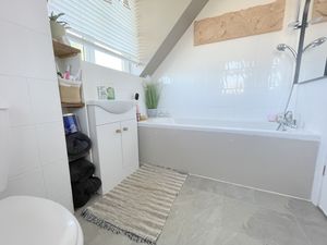 Marsh Way- click for photo gallery